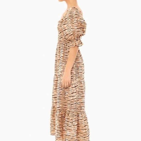 Faithful The Brand De Christin Midi Dress in the Wyldie Animal Print Linen - Picture 8 of 10